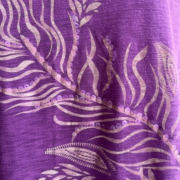 •Bit & Bridle• Feather Design Tee with Sequins - Size Large - Picture 4 of 8